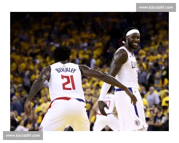 勇士逆转火箭精彩回放全程分析，勇者再度展现惊人团队配合