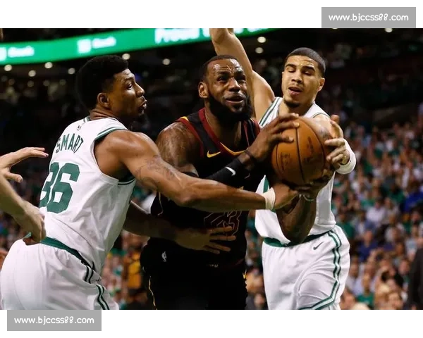 凯尔特人对决魔术强强碰撞季后赛走势与阵容博弈引发关注焦点之战