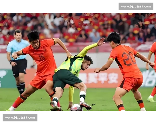 国足激战乌兹别克斯坦全场高光瞬间回顾与关键进球解析战术博弈与遗憾瞬间 国足激战乌兹别克斯坦全场高光瞬间回顾与关键进球解析战术博弈与遗憾瞬间